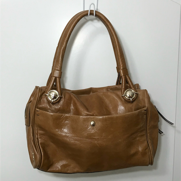 Tre Vero Soft Leather Shoulder Bag - Picture 1 of 9